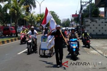 Aksi Sukma Umbara dapat dukungan dari guru honorer Cianjur