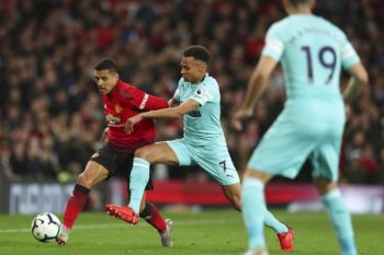 Manchester United bangkit taklukkan Newcastle 3-2