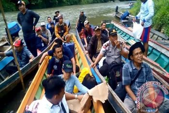 Ratusan warga Gun tembawang jadi WN Malaysia