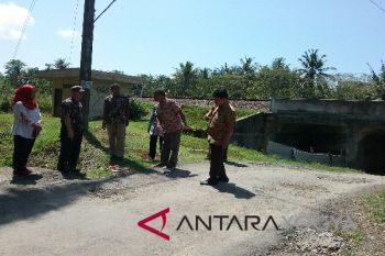 DPUPKP diminta perbaiki jalan underpass Kebonrejo
