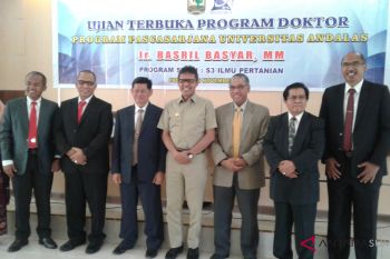 Gubernur Sumbar jadi penguji eksternal, ujian program doktor BB