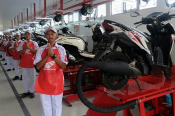Hari Guru, Astra Jateng beri promo khusus bagi pengajar
