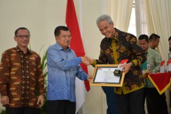 Jateng raih penghargaan dari Komisi Informasi Pusat