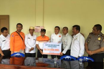 Tim BNI tinjau lokasi bencana di Sijunjung, kucurkan bantuan