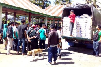 Harga beras tak lagi terjangkau, Pemkab Agam gelar operasi pasar di Tanjungraya