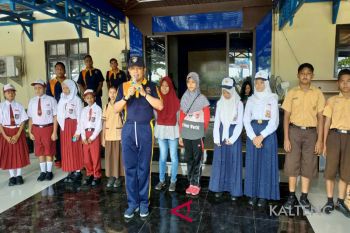 Pendidikan anak pesisir dan bantaran sungai perlu perhatian