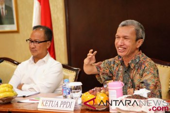 Jalinsum wilayah Tarahan terputus akibat banjir