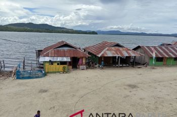 Warga Kampung Abar Jayapura belum nikmati air PDAM