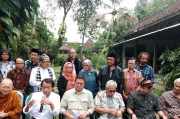 Menag: budaya dan agama tak perlu dipertentangkan