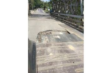 Jembatan Way sudah dapat dilalui kendaraan kecil
