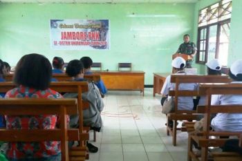Danramil Unurum Guay sampaikan materi bela negara peserta jambore