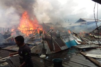 Polisi duga nyala lilin penyebab kebakaran Pasar Dolog Agats