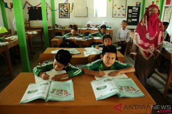Nadiem: Kemendikbud tidak pernah berencana menghilangkan pelajaran agama