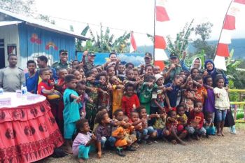 TNI bantu selesaikan pembangunan taman bacaan di Oksibil