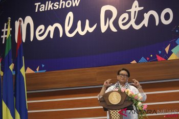 Talkshow Menlu Retno