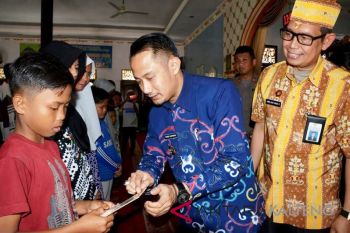 Wali Kota Palangka Raya kunjungi korban DBD