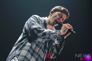 Kericuhan sebabkan penyanyi LAUV batalkan konsernya di Jakarta