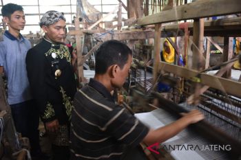 Tembus pasar luar Jawa, produk ATBM Batang terkendala pekerja