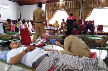 PMI Biak Numfor himpun darah dari ASN