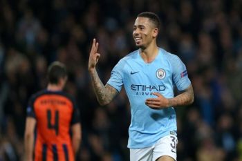City hujani gawang Shaktar dengan enam gol