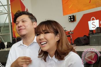 Gisella gugat cerai Gading karena percekcokan