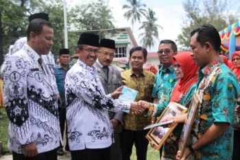 Gusmal harapkan guru ikuti perkembangan Zaman