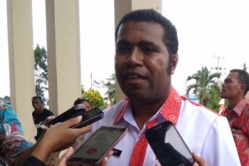 Bupati Biak Numfor terpilih minta caleg parpol bersaing sehat