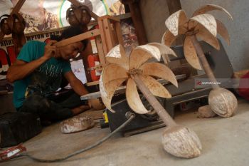 Perajin Batok Kelapa