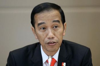 Jokowi merasa prihatin sembilan juta orang percaya fitnah melalui medsos