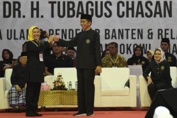Jokowi cerita pengalaman bersalaman dengan jutaan orang