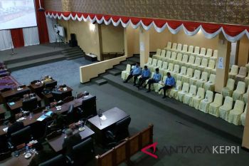 DPRD minta gubernur tegur OPD tidak hadiri paripurna