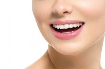 Campuran kunyit yang bisa memutihkan gigi