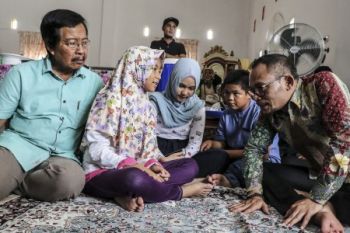 Keluarga awak pesawat dapat santunan 100.000 dolar AS