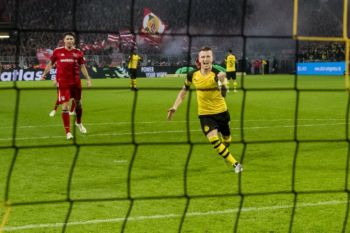 Liga Jerman - Dortmund tundukkan Bayern Muenchen 3-2