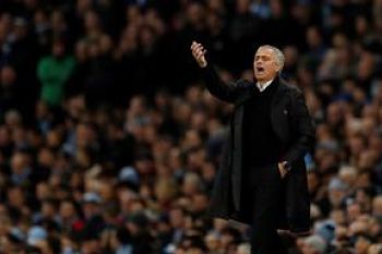 Mourinho singgung perbedaan jadwal tanding