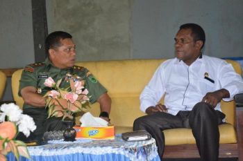 Pangdam Cenderawasih silaturahmi ke rumah keluarga Theys