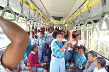 DAMRI mulai operasikan dua bus untuk pelajar Sarmi