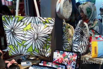Pameran kerajinan dan Investasi