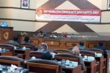 Daerah harus kurangi ketergantungan terhadap APBN