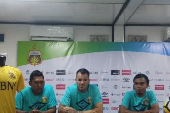 PSSI menunjuk Simon Mcmenemy melatih Timnas Indonesia