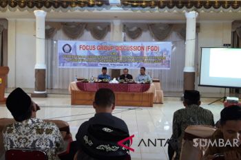 Pariaman berupaya melindungi tradisi pernikahan "Bajapuik"