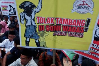 Aksi tolak penambangan di Wadas