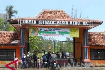 Pekalongan bangun sarana dan prasarana Pantai Pasir Kencana