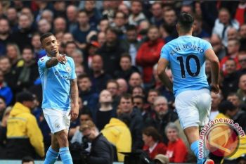 Manchester City jaga jarak aman dari Liverpool