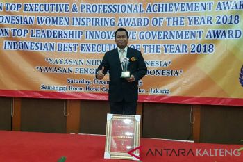 Ketua Kadin Kotim dianugerahi penghargaan Citra Prestasi Anak Bangsa