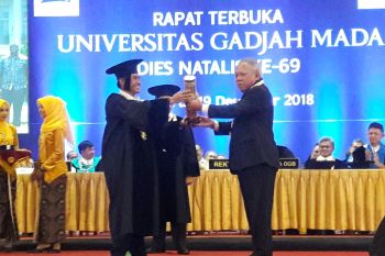 Menteri PUPR  Basuki Hadimuljono peroleh Hamengku Buwono IX Award