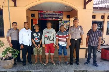 Polisi Sentani serahkan tiga pelaku pengeroyokan ke kejaksaan