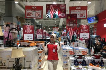 Produk Natal dan liburan terlengkap di ACE PIM