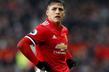 Jarang diberi waktu bermain diduga jadi penyebab buruknya performa Alexis di MU