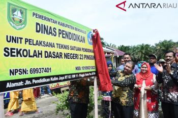 Bupati Bengkalis Resmikan Dua Sekolah Negeri